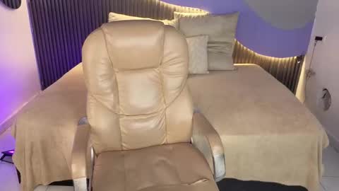 Snapshot of hanna_weist1 chatting on March 12, 4:18 am Akane Tendo online show from March 12, 4:18 am