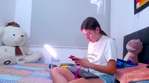 Snapshot of hanna_xxx18 chatting on December 18, 8:57 pm HANNA online show from December 18, 8:57 pm