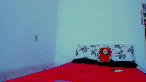 Snapshot of hannaandmike chatting on January 12, 11:10 pm Hanna and Mike online show from January 12, 11:10 pm