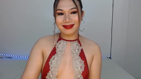 Snapshot of hannabanana_ts chatting on February 19, 6:00 am Hannah online show from February 19, 6:00 am