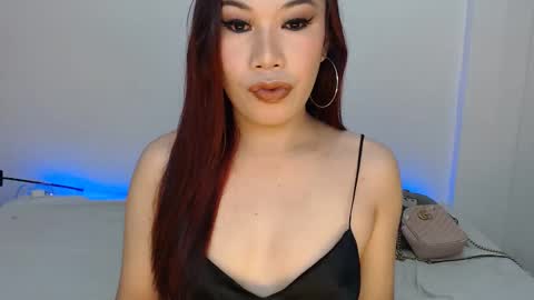 Snapshot of hannabanana_ts chatting on October 1, 2:28 am Hannah online show from October 1, 2:28 am