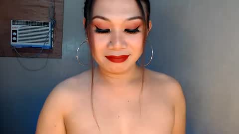 Hannah online show from June 24, 5:06 am