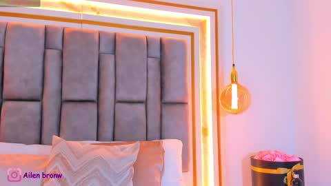 Eliana online show from September 20, 8:54 pm