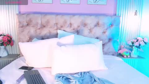 hannadanniels online show from February 10, 2:43 pm