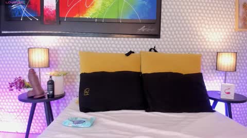 Hanna online show from December 15, 4:28 am