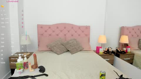Hannah online show from May 19, 7:20 pm