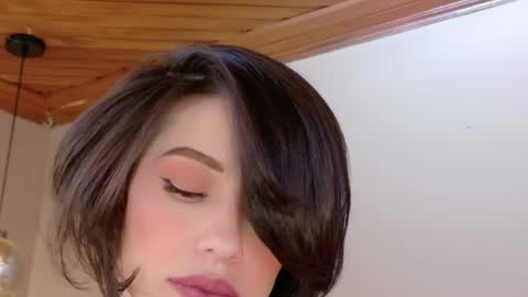 Hannah  online show from June 6, 2:16 am
