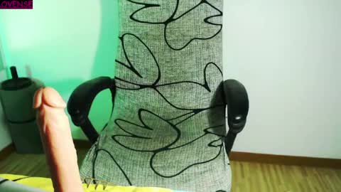 Snapshot of hannah_kiim chatting on April 11, 3:38 pm hannah kiim online show from April 11, 3:38 pm