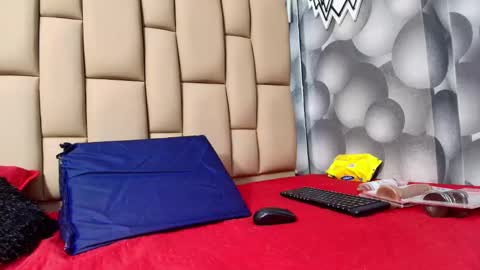 Snapshot of hannah_teehn chatting on September 29, 7:30 pm hannah_teehn online show from September 29, 7:30 pm