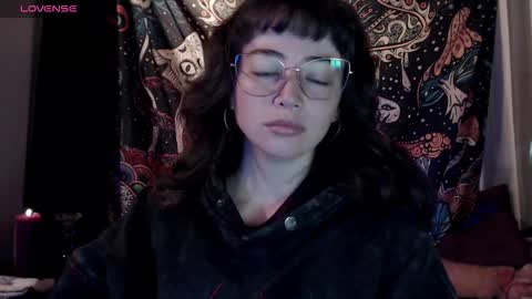Hannah online show from November 6, 3:18 am