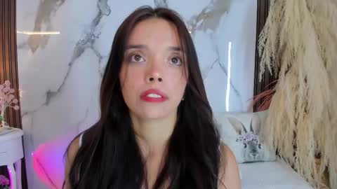 Snapshot of hannahill69 chatting on October 3, 5:15 am Hannahill69 online show from October 3, 5:15 am