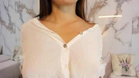 Hannahill69 online show from April 25, 5:10 am
