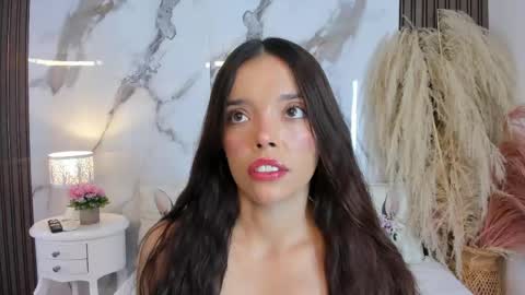 Hannahill69 online show from May 23, 5:01 am