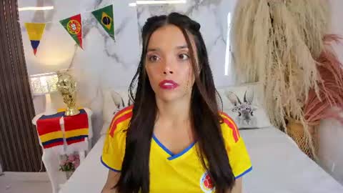 Hannahill69 online show from June 18, 4:57 am