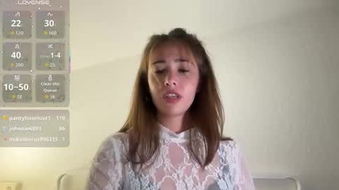 hannahinto online show from November 18, 4:33 pm