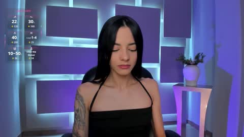HANNAH J online show from March 10, 1:38 pm