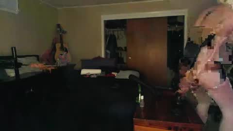 Snapshot of hannahlovets chatting on March 12, 2:01 pm HannahLoveTS online show from March 12, 2:01 pm