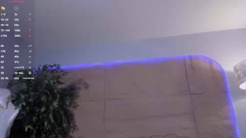 Snapshot of hannahmonttgomery chatting on March 25, 4:13 pm hannahmonttgomery Help me reach 100 Hands up online show from March 25, 4:13 pm