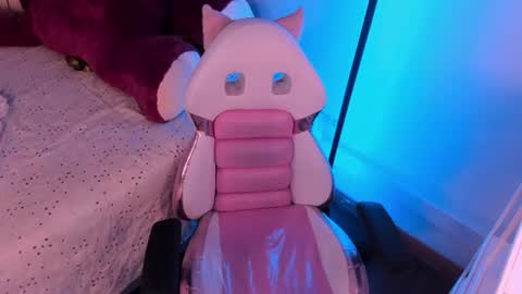 Hannah online show from June 30, 12:06 pm
