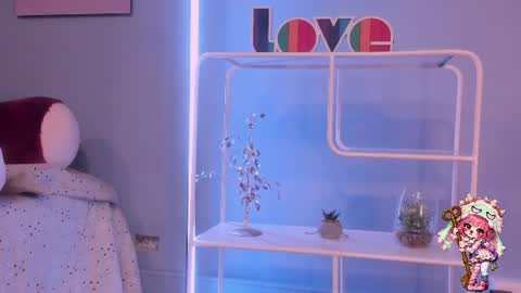 Hannah online show from July 3, 12:33 pm
