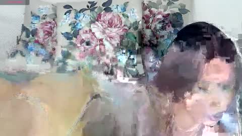 Hannah online show from March 23, 8:35 pm