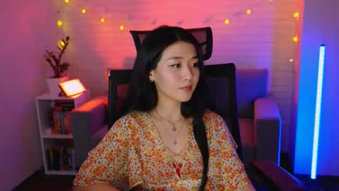 hannarosie online show from November 17, 9:31 pm