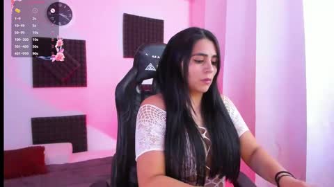 Snapshot of hannarusso chatting on September 18, 8:22 pm Hanna online show from September 18, 8:22 pm