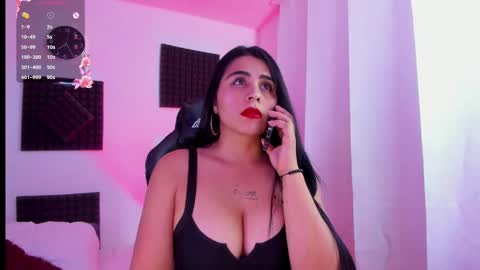 Snapshot of hannarusso chatting on September 28, 12:27 am Hanna online show from September 28, 12:27 am