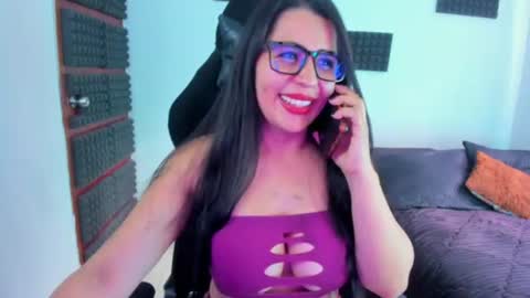 Hanna  online show from June 26, 9:08 pm