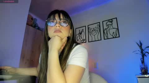   hannasofia x        Schedule 700 -1400GTM-5 online show from November 14, 9:13 pm