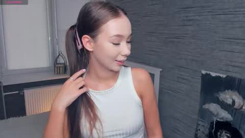 Snapshot of hannavaile chatting on September 20, 7:09 am Hanna online show from September 20, 7:09 am