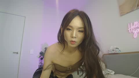 HannaVibe online show from April 19, 1:05 am