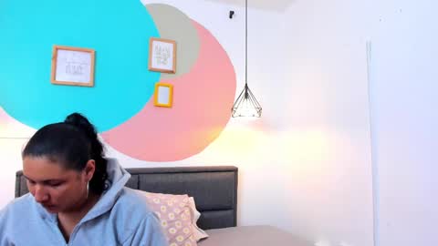 hannayaxeel online show from February 23, 1:35 am