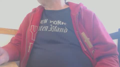 Snapshot of hannes_k chatting on December 17, 9:04 am hannes_k online show from December 17, 9:04 am