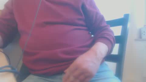 Snapshot of hannes_k chatting on January 15, 7:57 am hannes_k online show from January 15, 7:57 am