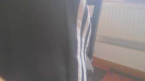 Snapshot of hannes_k chatting on February 28, 9:21 am hannes_k online show from February 28, 9:21 am