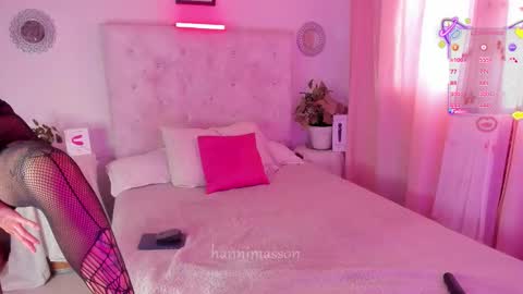 Snapshot of hannimasson chatting on September 11, 5:57 pm Hanni Masson online show from September 11, 5:57 pm
