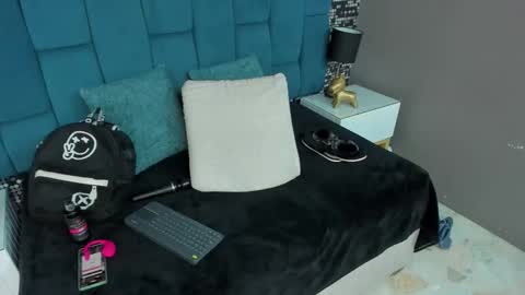 Hanny  online show from December 16, 11:26 am