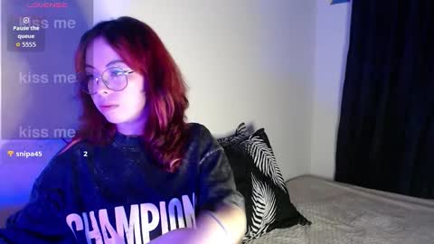 Snapshot of hanny_e chatting on March 16, 3:12 am hanny online show from March 16, 3:12 am