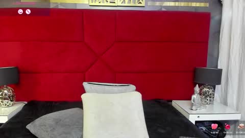 Snapshot of hanny_milf_ chatting on January 18, 11:43 am HANNY online show from January 18, 11:43 am