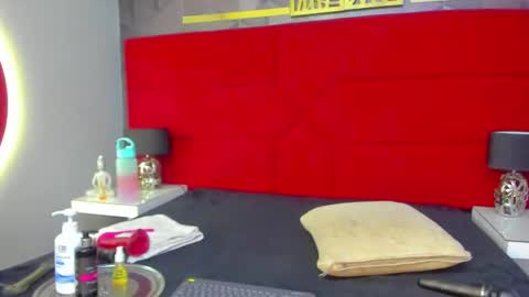 Snapshot of hanny_milf_ chatting on February 5, 11:23 am HANNY online show from February 5, 11:23 am