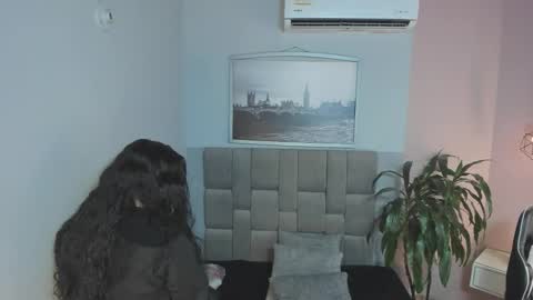 Snapshot of hanny_milf_ chatting on September 13, 11:21 am HANNY online show from September 13, 11:21 am