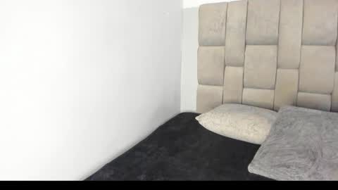 Snapshot of hanny_milf_ chatting on September 18, 11:12 am HANNY online show from September 18, 11:12 am