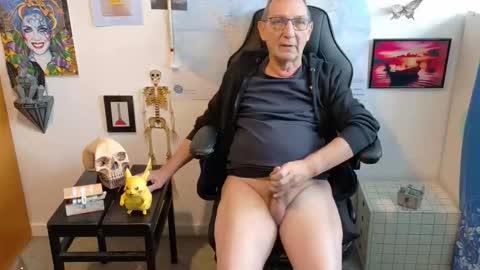 charly online show from September 18, 10:50 am