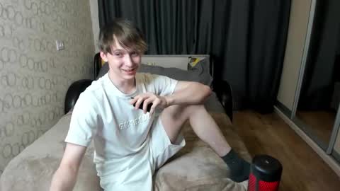 Snapshot of hansi_provincials chatting on October 17, 4:20 pm Hans online show from October 17, 4:20 pm