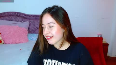 isabella   online show from March 25, 7:09 pm