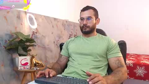 hanz_col online show from October 6, 11:51 am