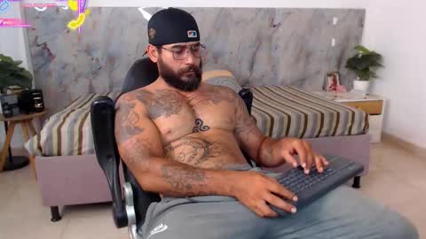 hanz_col online show from March 24, 10:59 pm