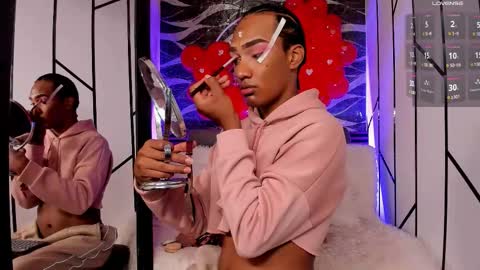 Snapshot of hanzking01 chatting on February 13, 10:28 pm Hanzking01 online show from February 13, 10:28 pm