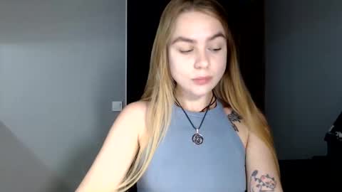 Snapshot of happy_fox_ chatting on May 19, 8:48 pm happy_fox_ online show from May 19, 8:48 pm